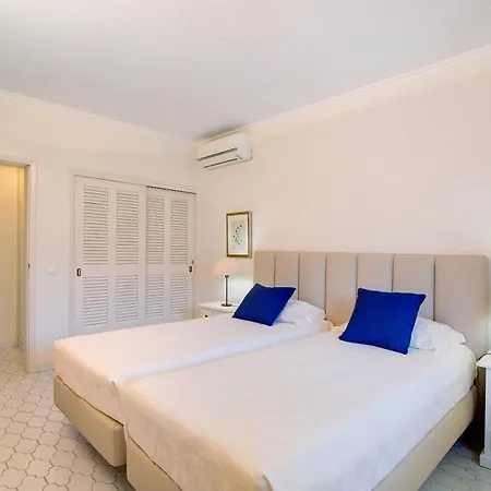 Bia Apartment Almancil
