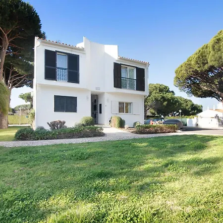 Апартаменты Bia Алмансил